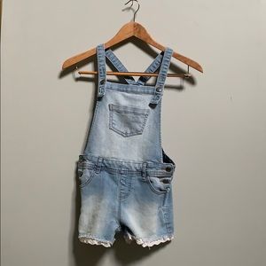 Girls lace bottom overall shorts